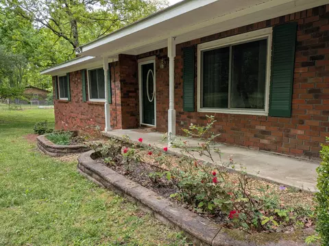 1061 Cranfill Rd, Dayton, TN 37321