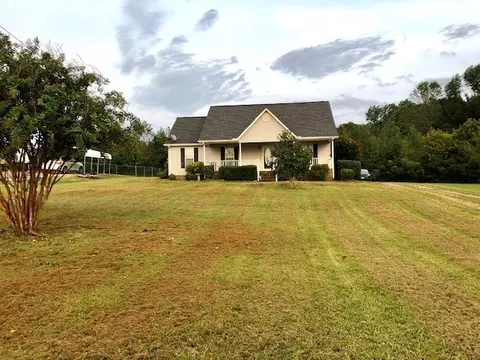 20 Ridgeline Dr, Fayetteville, TN 37334
