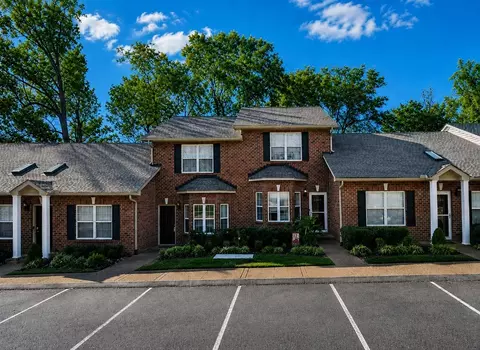 1307 Cashmere Dr, Thompsons Station, TN 37179