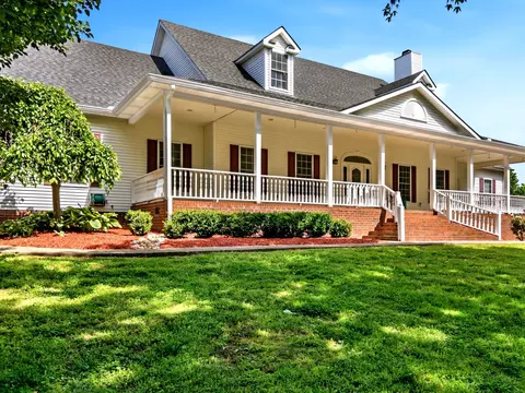 904 Weeping Willow Rd, Hendersonville, TN 37075