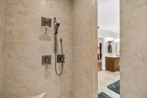 Bath - 800 Grove Rd, Morrison, TN 37357 photo 5 of 6