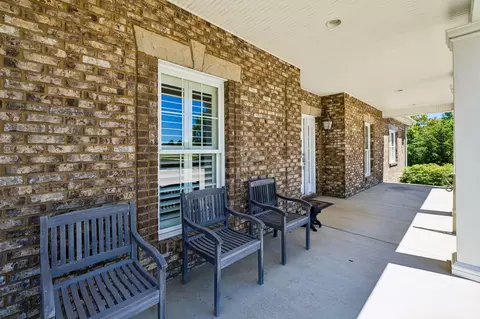 Exterior - 800 Grove Rd, Morrison, TN 37357 photo 6 of 9