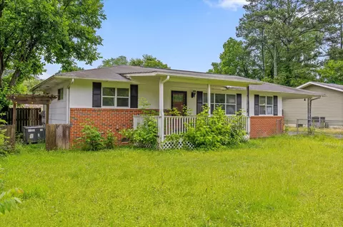 1308 W Sherry Dr, Rossville, GA 30741