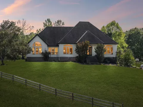 250 Home Place Rd, Dickson, TN 37055