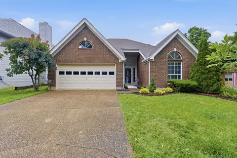 3552 Greenwood Dr, Hermitage, TN 37076