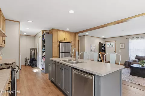 618 E Brushy Valley Dr, Powell, TN 37849 photo 8