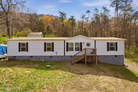 618 E Brushy Valley Dr, Powell, TN 37849