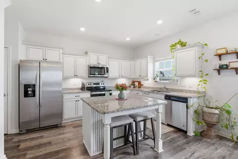 Kitchen - 3644 Perlino Dr, Murfreesboro, TN 37128 photo 3 of 3