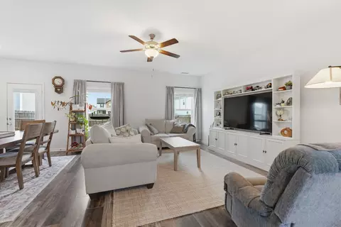 Living - 3644 Perlino Dr, Murfreesboro, TN 37128 photo 2 of 2