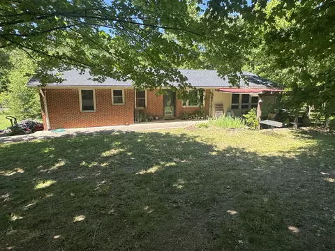185 Blackford Rd, Cunningham, TN 37052