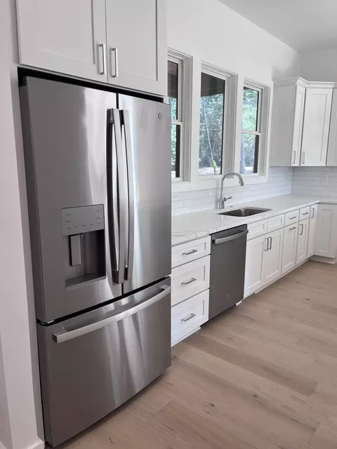 Kitchen - 2731 Cave Springs Rd, Springfield, TN 37172 photo 2 of 2