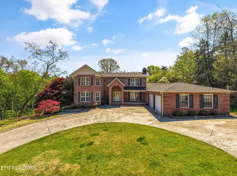 8904 Ormand Ln, Knoxville, TN 37923
