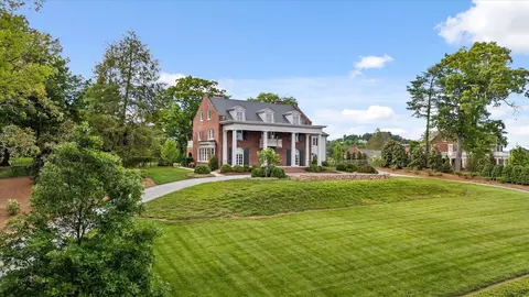 1636 Hillcrest Rd, Chattanooga, TN 37405