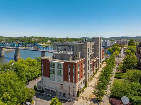 99 Walnut St #103, Chattanooga, TN 37403