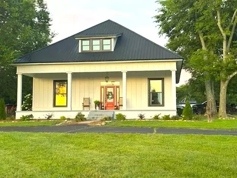 3702 Highway 231 N # B, Shelbyville, TN 37160