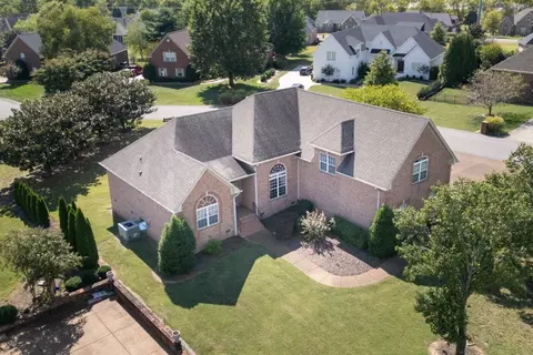 105 Robin Pt, Gallatin, TN 37066