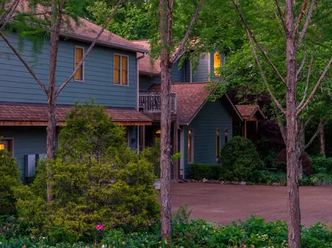 1098 Fred Gibbs Rd, White Bluff, TN 37187