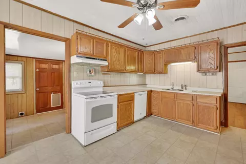 Kitchen - 232 Old Highway 99, Eagleville, TN 37060 photo 3 of 3
