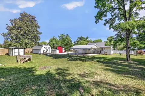 Exterior - 232 Old Highway 99, Eagleville, TN 37060 photo 5 of 10