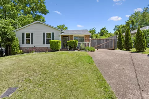4950 Barella Dr, Antioch, TN 37013