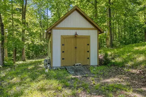 Exterior - 314 Ginger Dr, Dover, TN 37058 photo 10 of 20