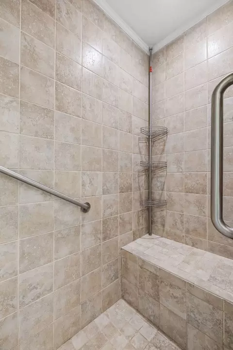 Bath - 314 Ginger Dr, Dover, TN 37058 photo 4 of 5