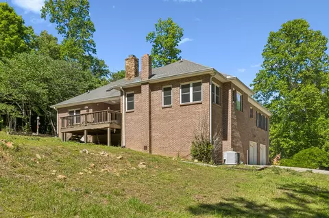 Exterior - 314 Ginger Dr, Dover, TN 37058 photo 8 of 20
