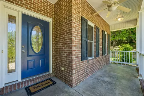 Exterior - 314 Ginger Dr, Dover, TN 37058 photo 3 of 20