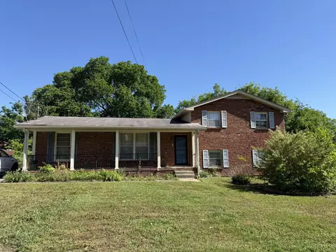 2945 Edge Moor Dr, Nashville, TN 37217