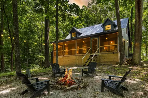 140 Huntington Dr S, Winchester, TN 37398