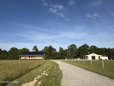 110 Don Conatser Rd, Allardt, TN 38504