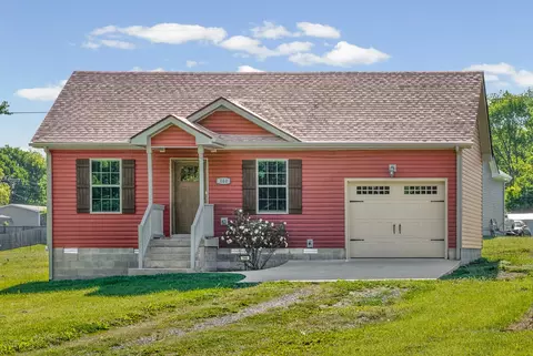 160 Texas Ave, Oak Grove, KY 42262