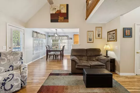 Entry Way - 1524 Quantum Ct, Murfreesboro, TN 37128 photo 7 of 10