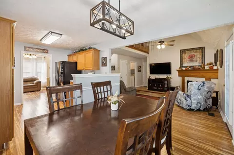 Dining - 1524 Quantum Ct, Murfreesboro, TN 37128 photo 3 of 3