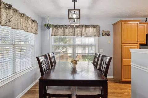 Dining - 1524 Quantum Ct, Murfreesboro, TN 37128 photo 2 of 3