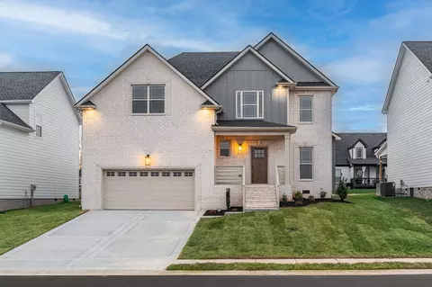 252 Bluebell Dr, Clarksville, TN 37043