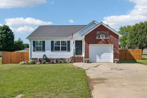 1328 Peachtree St, Murfreesboro, TN 37129