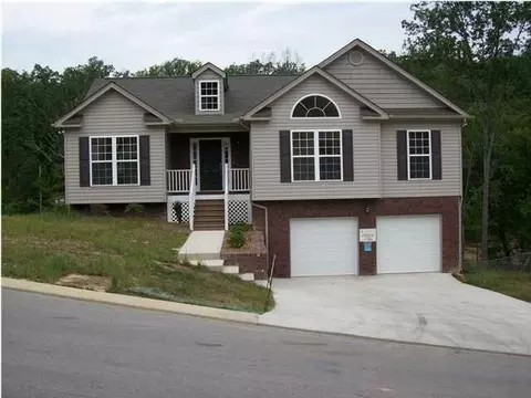 6087 Oilskin Dr, Ooltewah, TN 37363