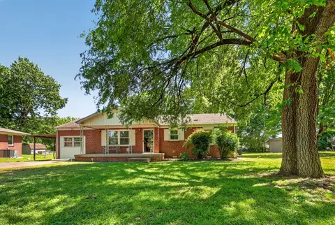 105 Daleview Cir, Columbia, TN 38401