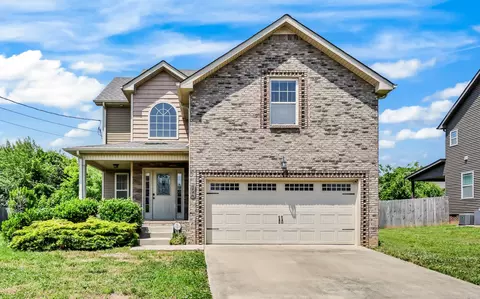 1017 Sunrise Dr, Clarksville, TN 37042