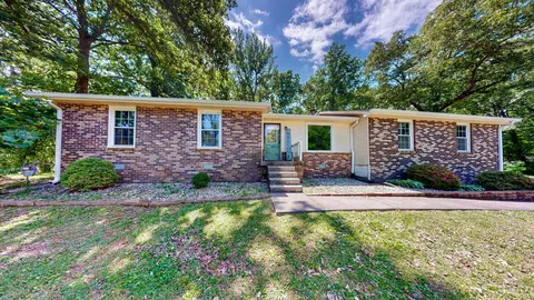268 Raymond Hodges Rd, Cottontown, TN 37048