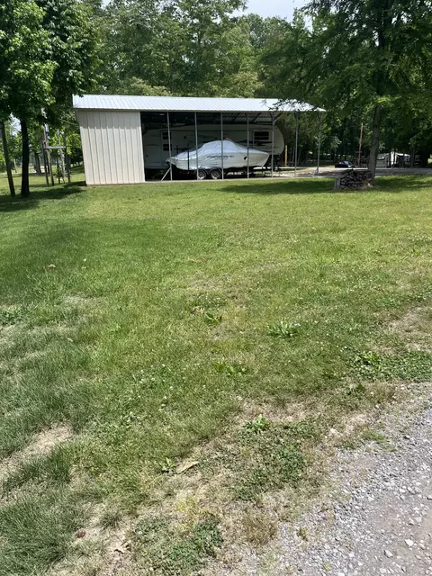 78 Martin Landing Rd, Lobelville, TN 37097