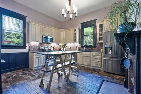 Kitchen - 113 N Oak St, Springfield, TN 37172 photo 1 of 3
