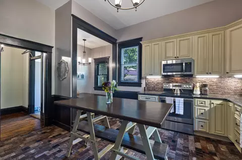 Kitchen - 113 N Oak St, Springfield, TN 37172 photo 2 of 3