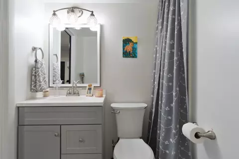 Bath - 113 N Oak St, Springfield, TN 37172 photo 3 of 3