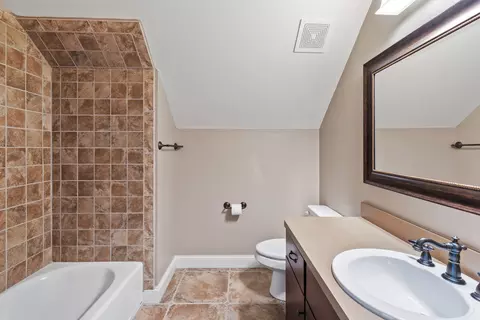 Bath - 241 Richter Dr, Bethlehem, GA 30620 photo 14 of 17