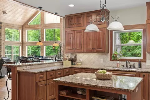 Kitchen - 241 Richter Dr, Bethlehem, GA 30620 photo 8 of 11