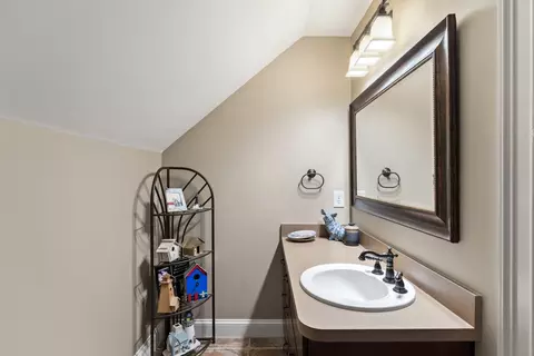 Bath - 241 Richter Dr, Bethlehem, GA 30620 photo 16 of 17