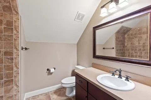 Bath - 241 Richter Dr, Bethlehem, GA 30620 photo 15 of 17