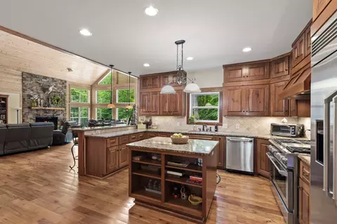 Kitchen - 241 Richter Dr, Bethlehem, GA 30620 photo 9 of 11